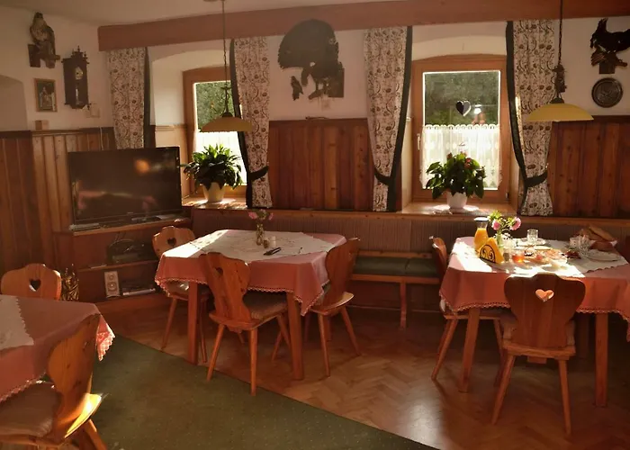 Haus Jost Ingrid Πανσιόν Hermagor-Pressegger See